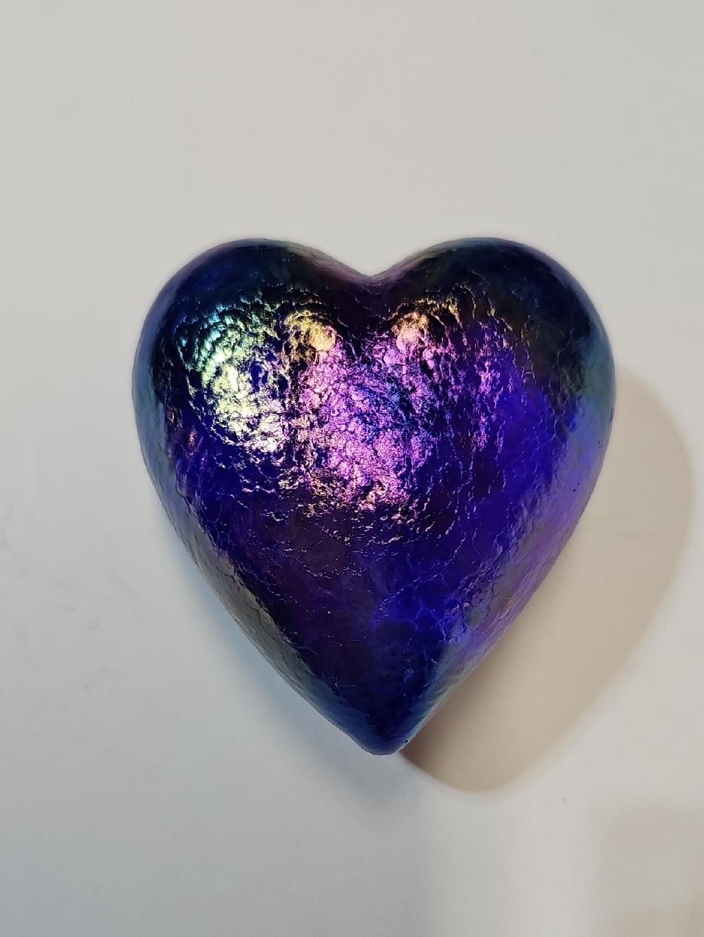 Robert Held Iridescent Blue Purple Heart Decorative Art Glass Paperweight